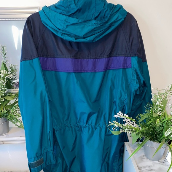 Vintage Columbia windbreaker jacket - Picture 2 of 4